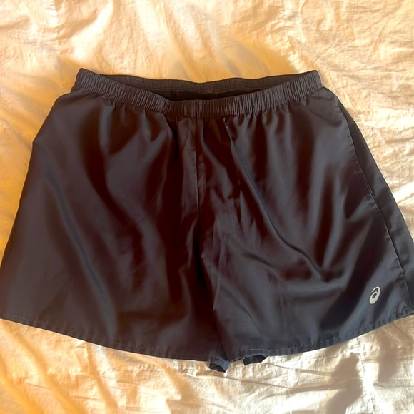 Asics Shorts - Picture 1 of 1